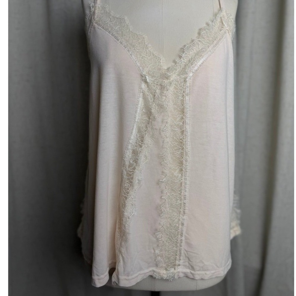 POL  Cottage Women  Lace Trim V-Neck Top Adjustable Straps Small